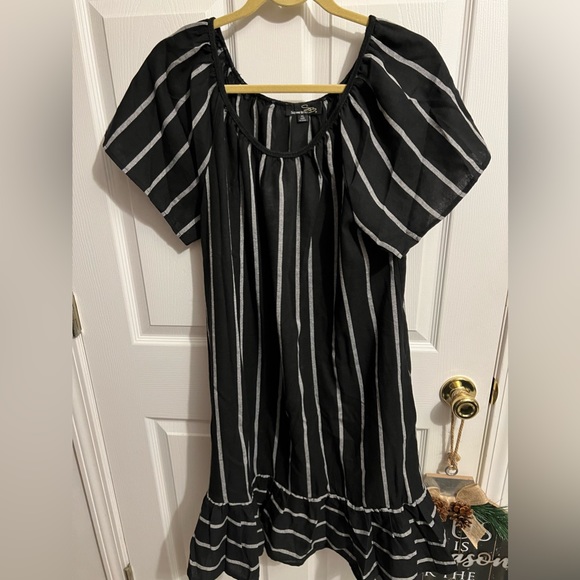 Dresses & Skirts - Dress size xl nwot
